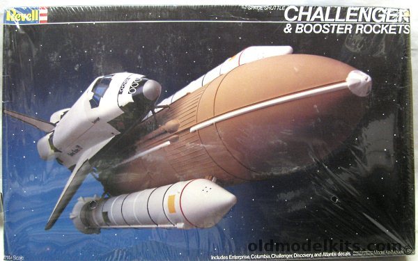 Revell 1/144 Space Shuttle with Boosters and Mobile Launch Pad - Columbia / Enterprise / Challenger / Atlantis / Discovery, 4736 plastic model kit